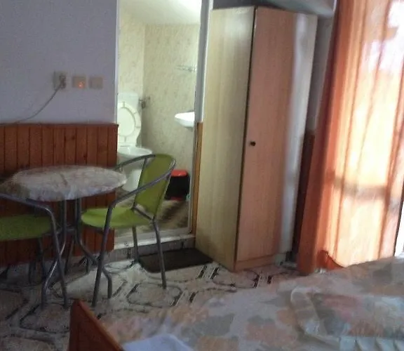 Central Guesthouse 3* Несебър